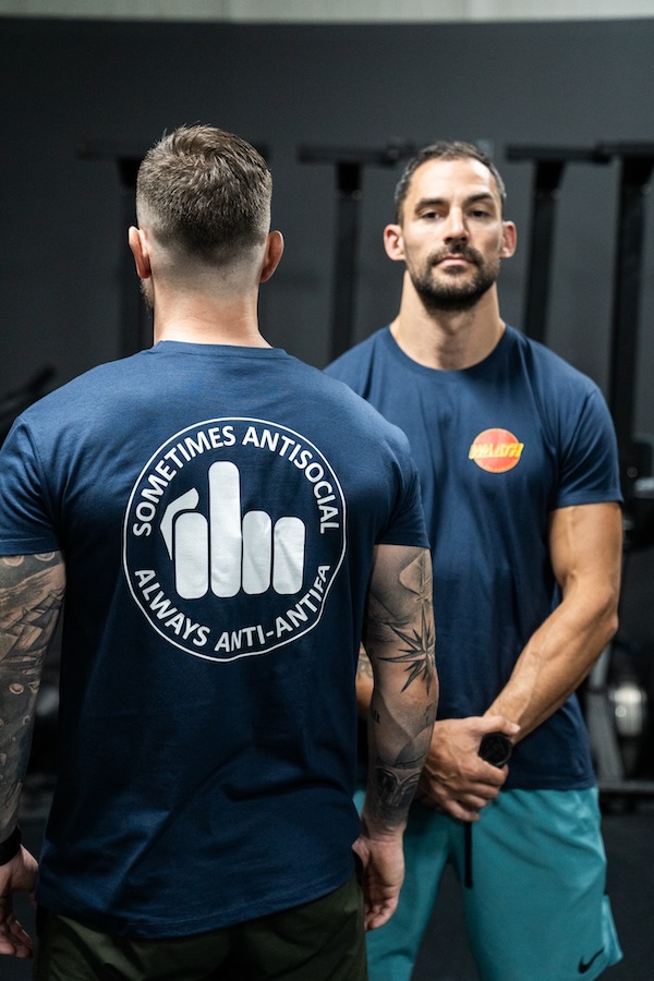 T shirt Antifa
